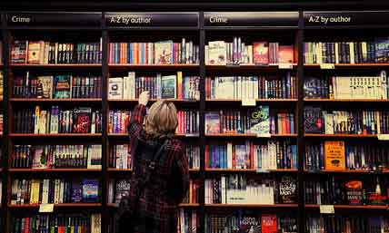 «برای آنکه کتابها وجود داشته باشند، نویسندگان باید وجود داشته باشند» عکس: Kumar Sriskandan/Alamy